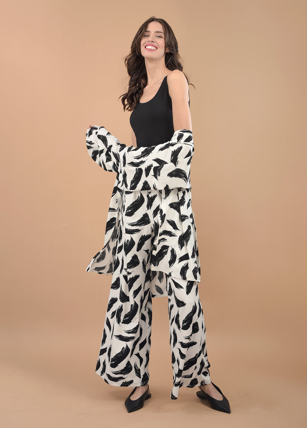 Conjunto Blanco Pinceladas Negras