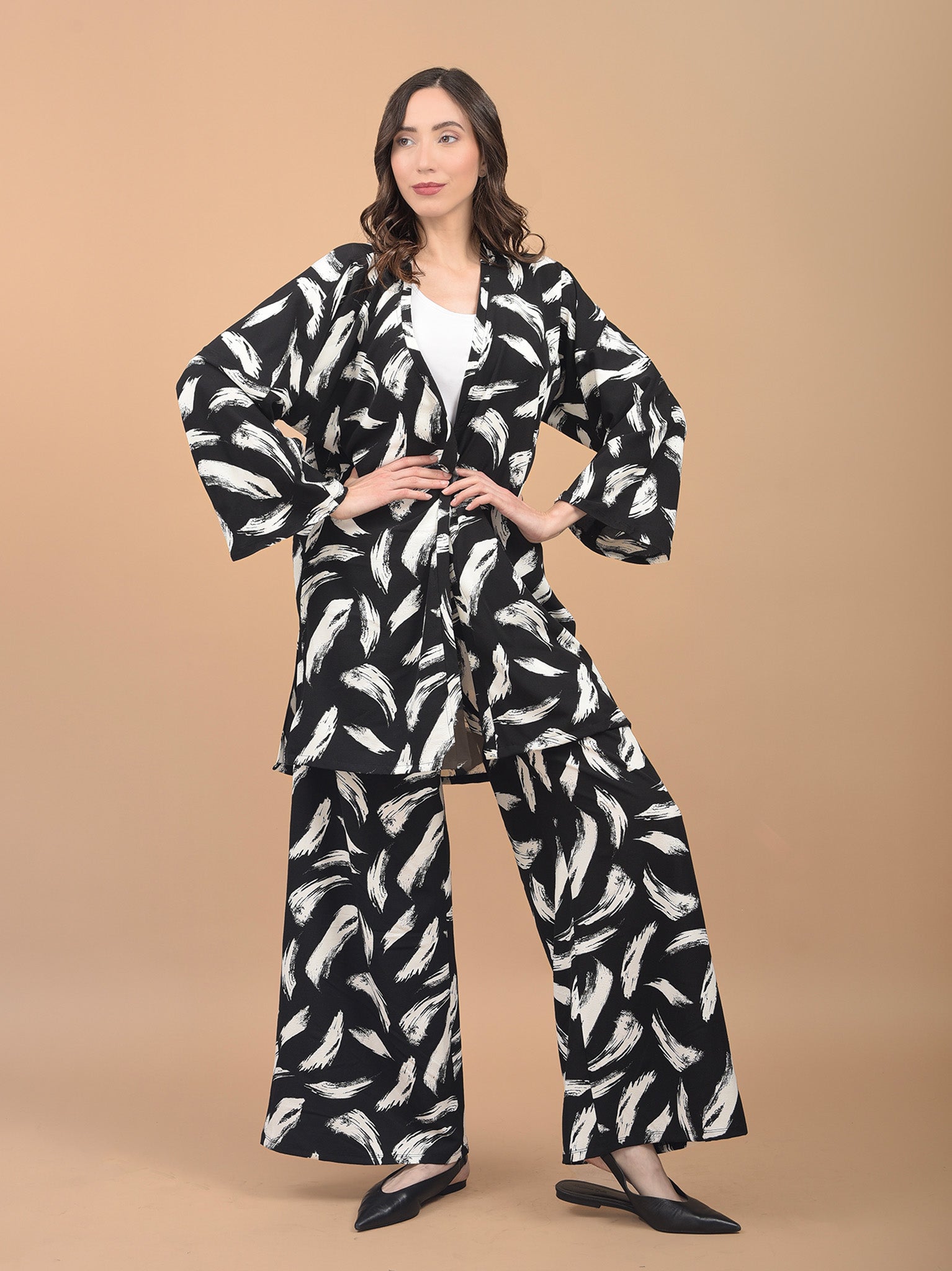 Conjunto Negro Pinceladas Blanco