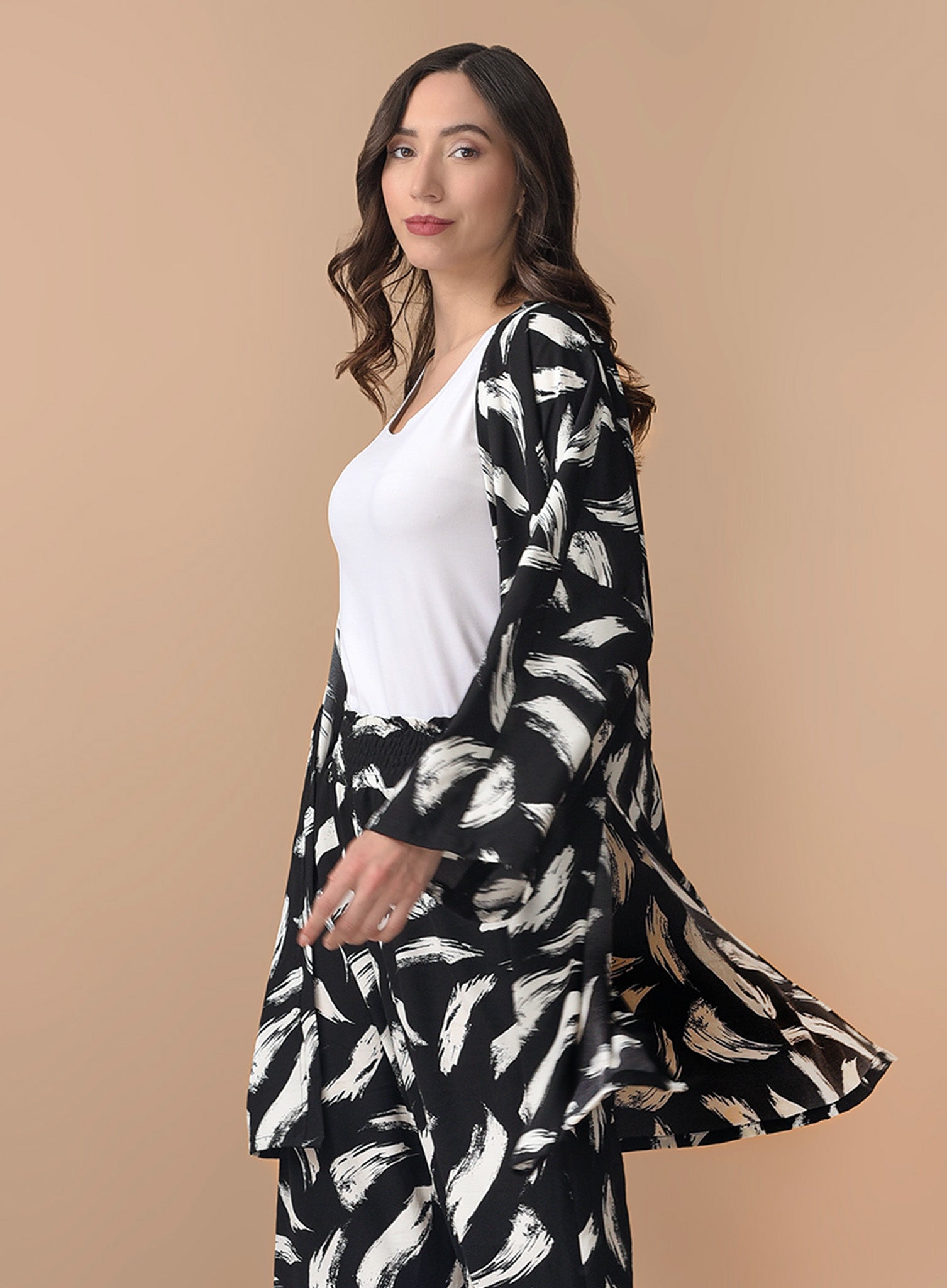 María Negro Pincel Blanco